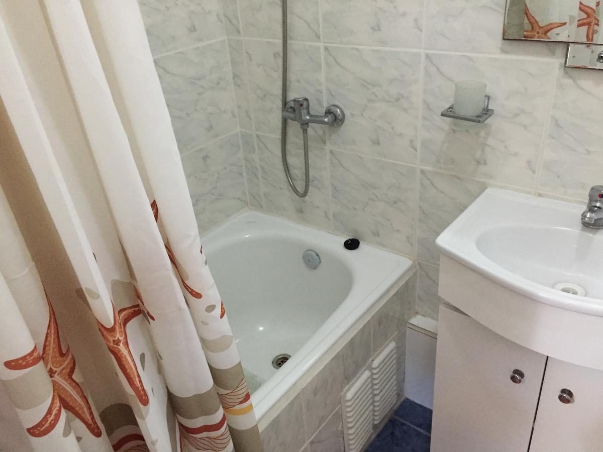 Hotel Bamboo Ікіке Екстер'єр фото